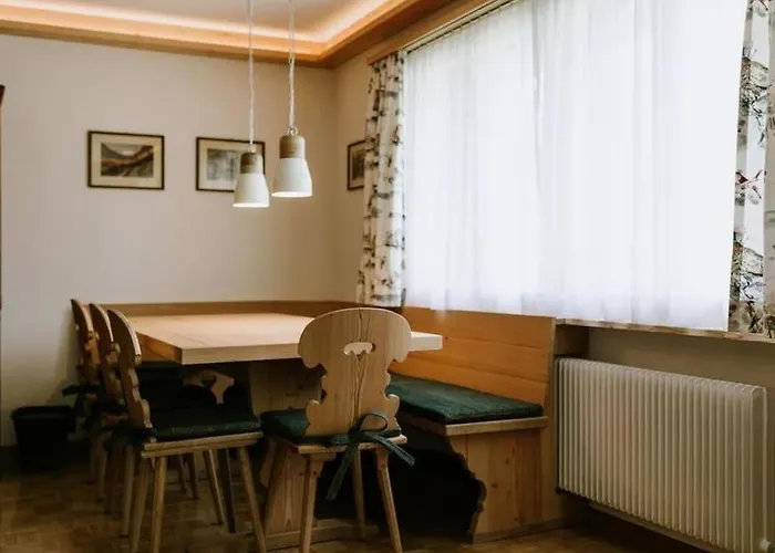 Apartmán Zentral, Parking Und Wifi, Nahe Zu Den Skipisten *